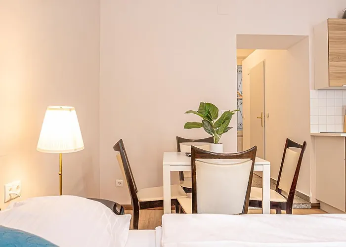 Апартаменти Simple 1br Escape, Your Relaxing Getaway *
