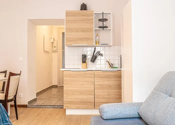 Simple 1br Escape, Your Relaxing Getaway Апартаменти *